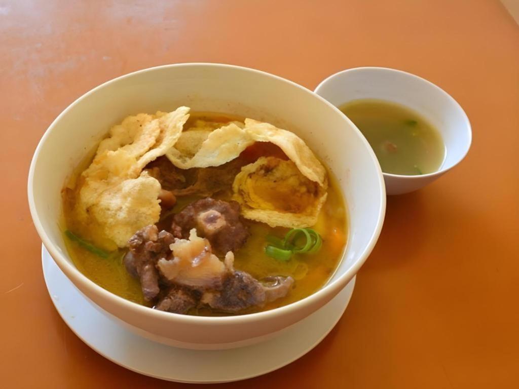 Augusta Sukabumi Hotel Екстериор снимка