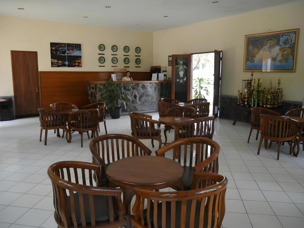 Augusta Sukabumi Hotel Екстериор снимка