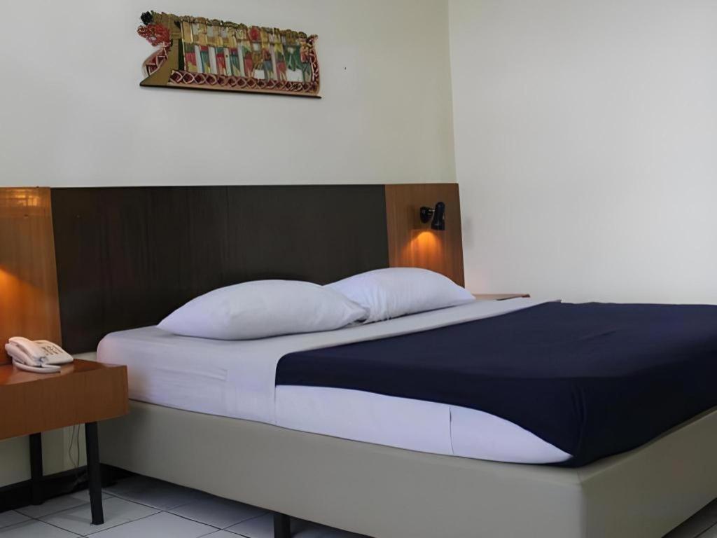 Augusta Sukabumi Hotel Екстериор снимка